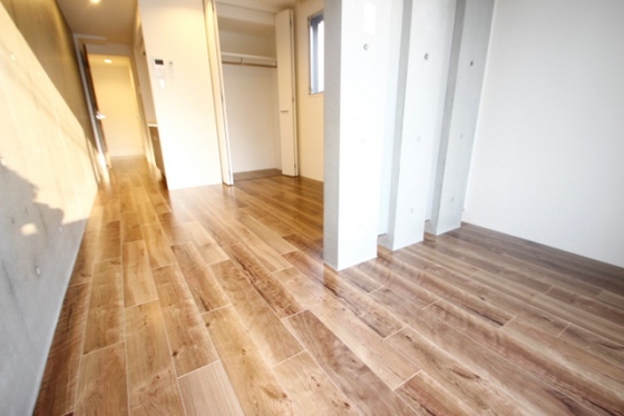 居室・リビング　※別部屋の写真です
