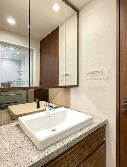 洗面設備　別部屋参考