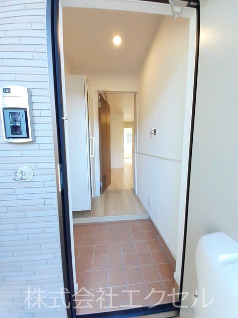 玄関　シューズＢＯＸ完備の玄関です。