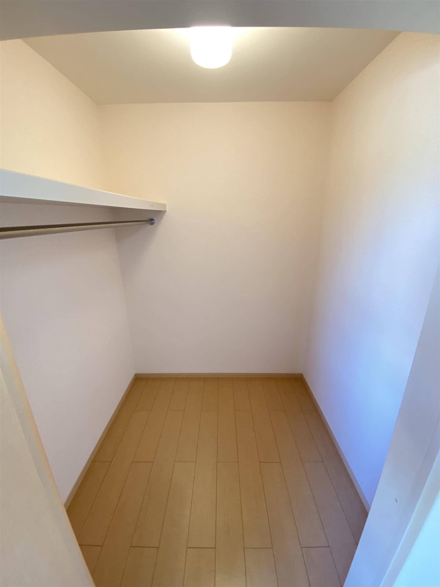 収納　ウォークインクローゼット