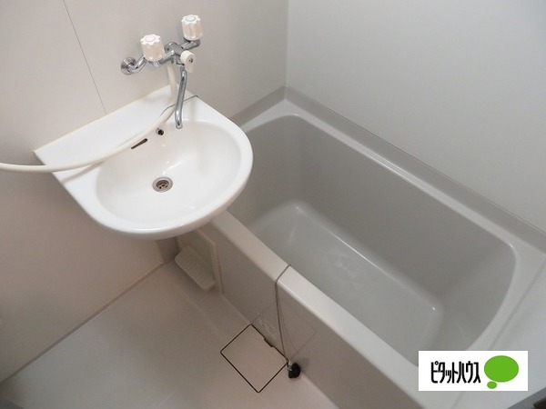 バス・シャワールーム　浴室