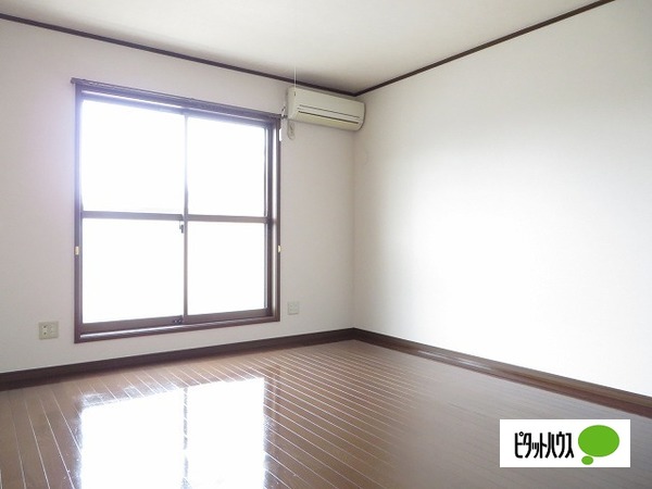 居室・リビング　洋室