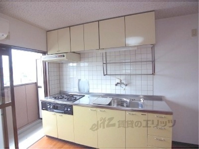 キッチン　ベランダから