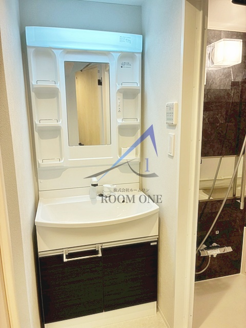 洗面設備　洗面台です。
