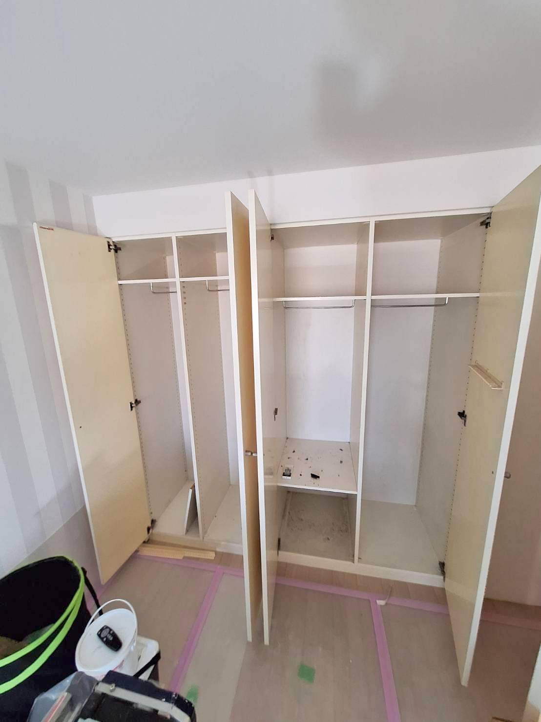 収納　リフォーム中