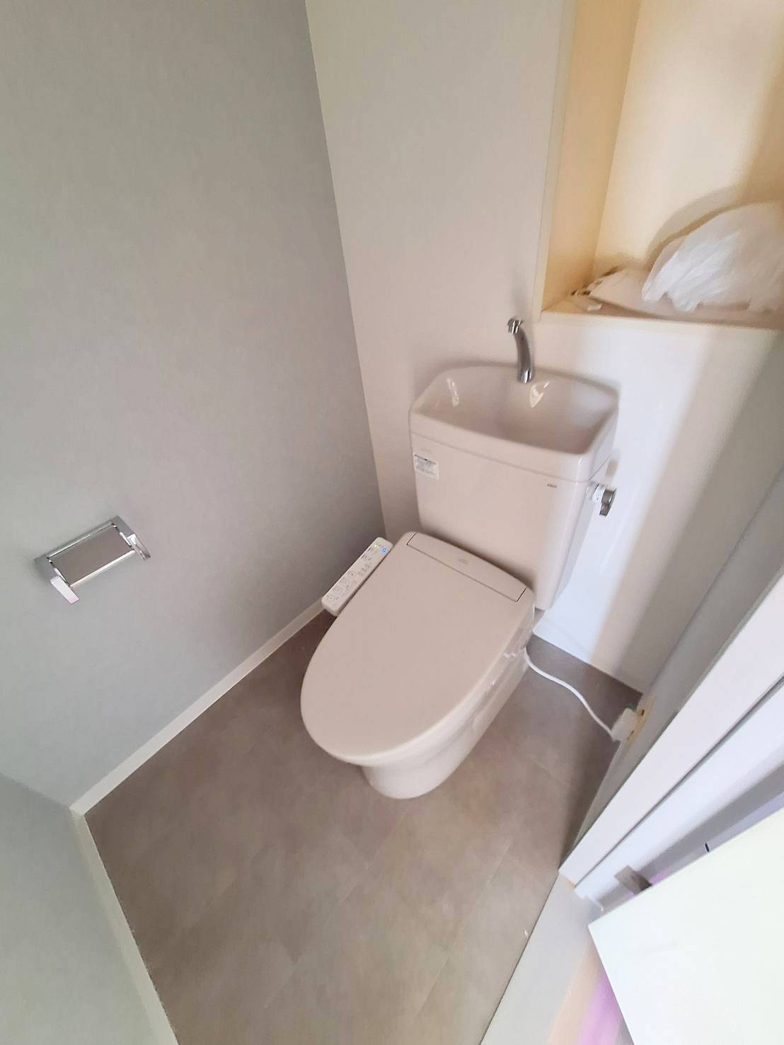 トイレ　リフォーム中