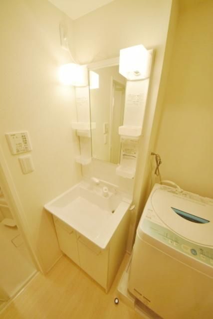 洗面設備　★独立洗面台の様子★