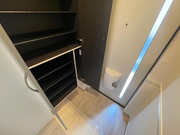 収納　シューズボックス設置で靴の収納◎