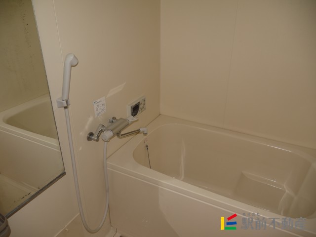 バス・シャワールーム　ゆったりくつろげる浴室