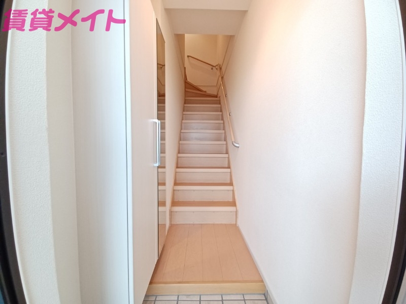 玄関　同型参考写真