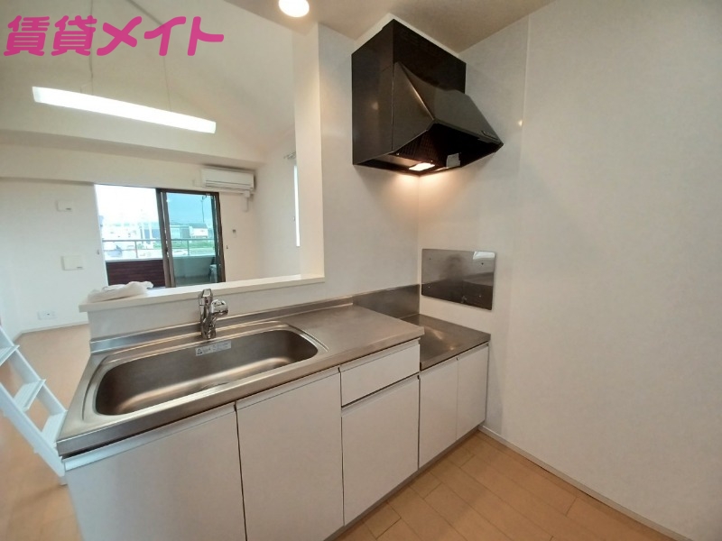 キッチン　同型参考写真