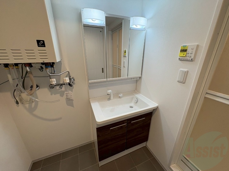 洗面設備　シャンプードレッサーで身支度もラクラクです！