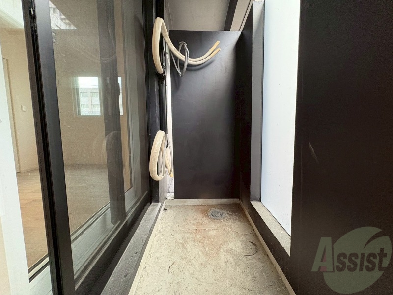 バルコニー　バルコニーです。洗濯物を干したり一息ついたりできますね！