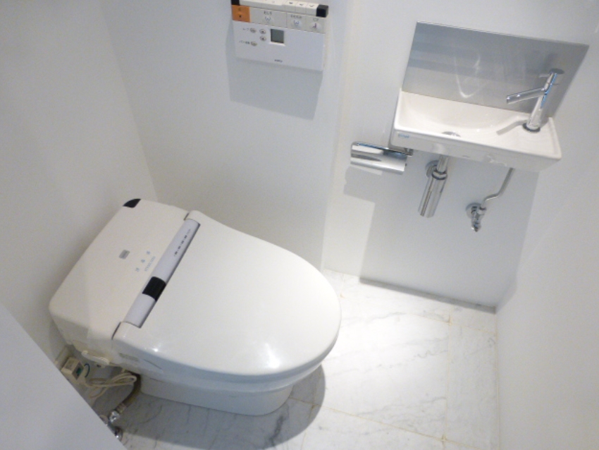 トイレ　他部屋参考写真です。