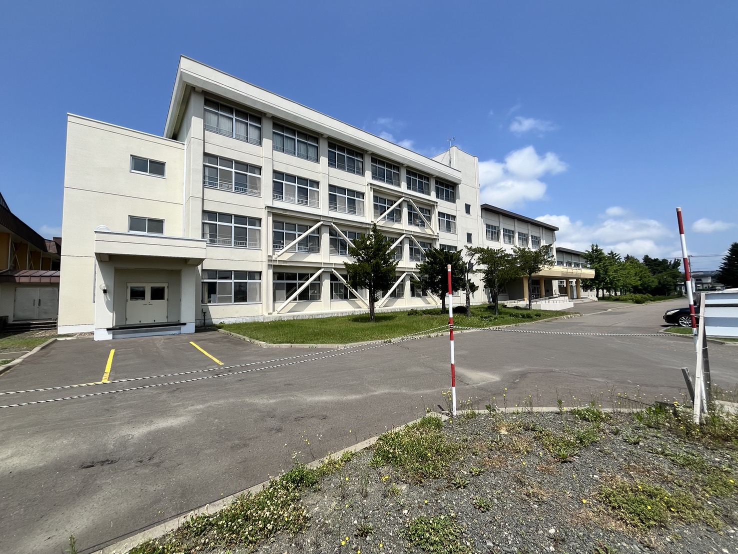 中学校　北見市立小泉中学校（中学校）まで3681m