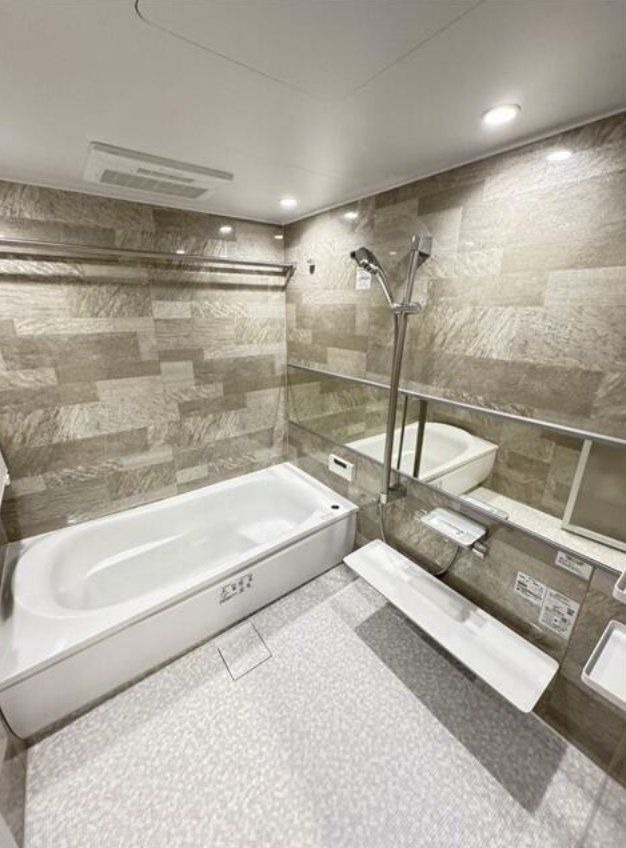 バス・シャワールーム　バス