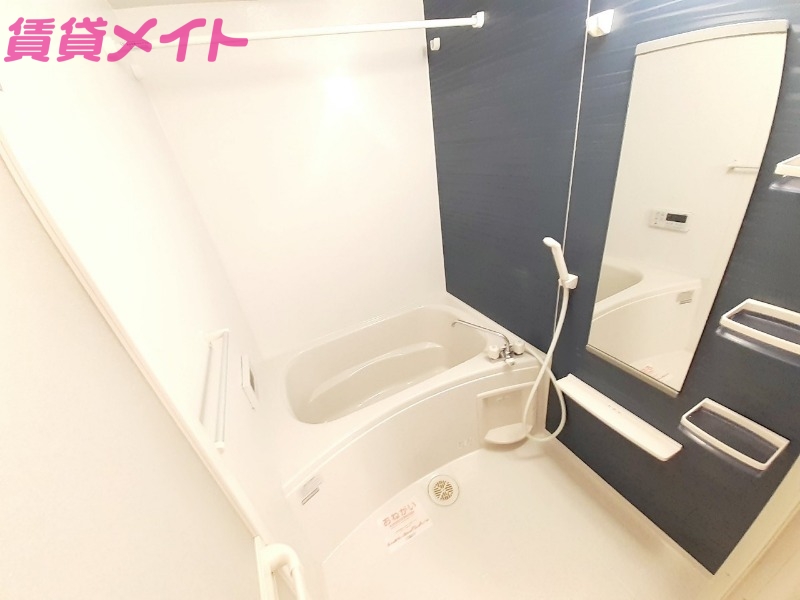 バス・シャワールーム　同型参考写真