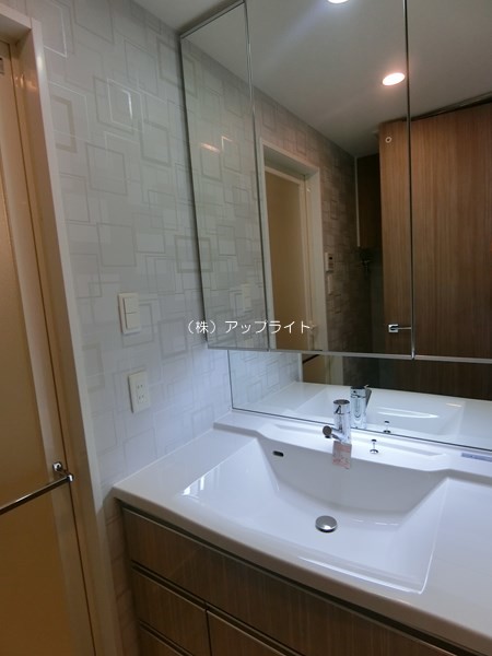 洗面設備　独立洗面台