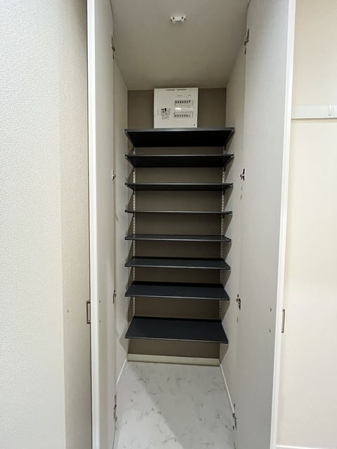 玄関　収納力のあるシューズＢＯＸ☆