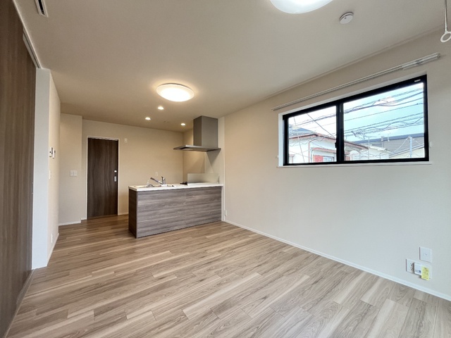 居室・リビング　家具の配置も楽しいＬＤＫのお部屋☆