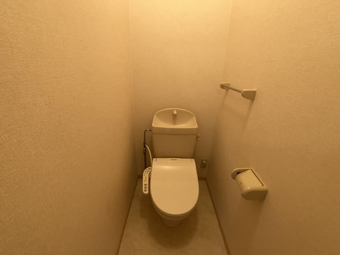 トイレ　落ち着いたトイレです