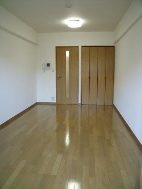 居室・リビング　フローリング