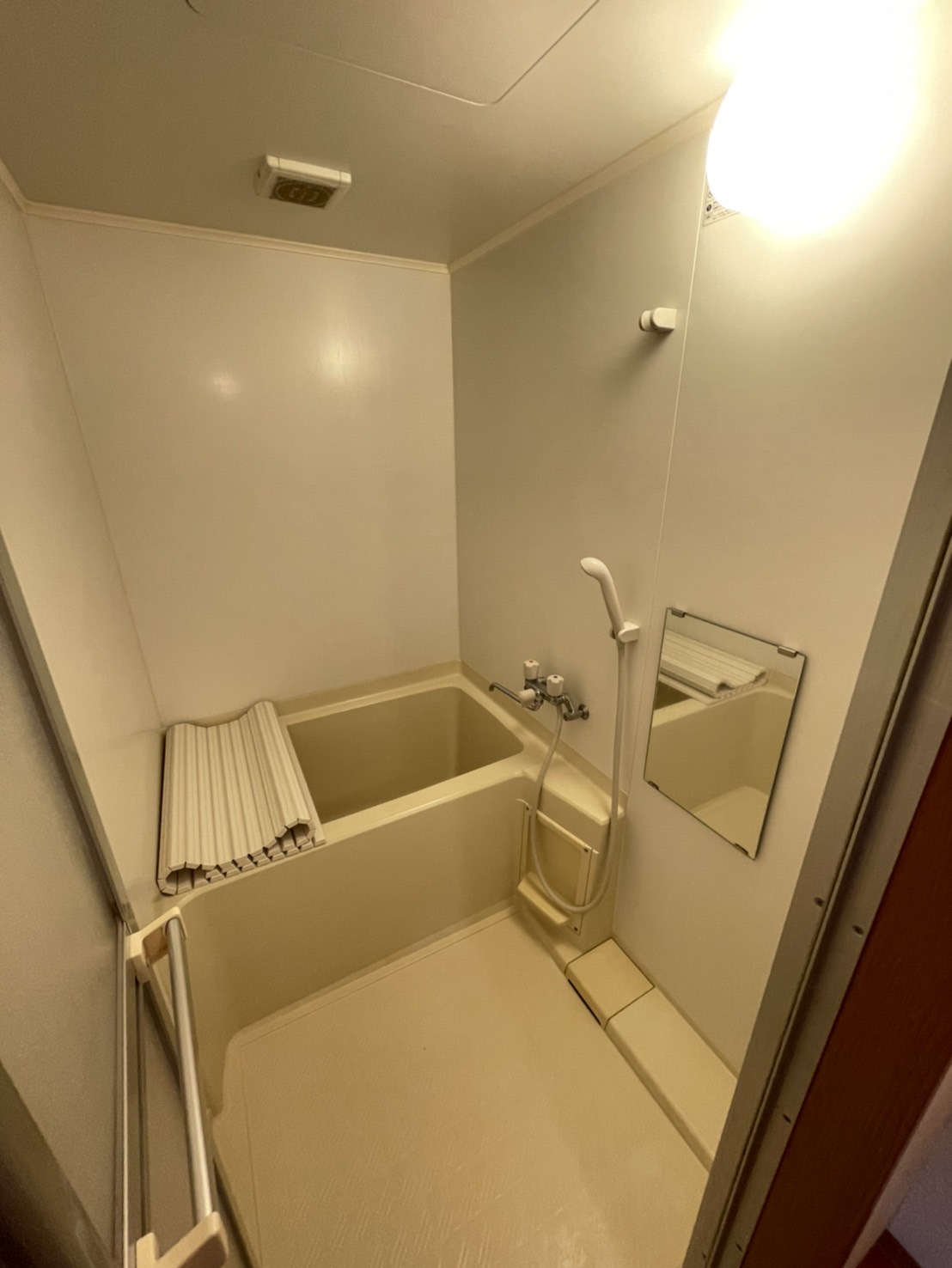 バス・シャワールーム　他号室のお写真です。参考にご覧ください。