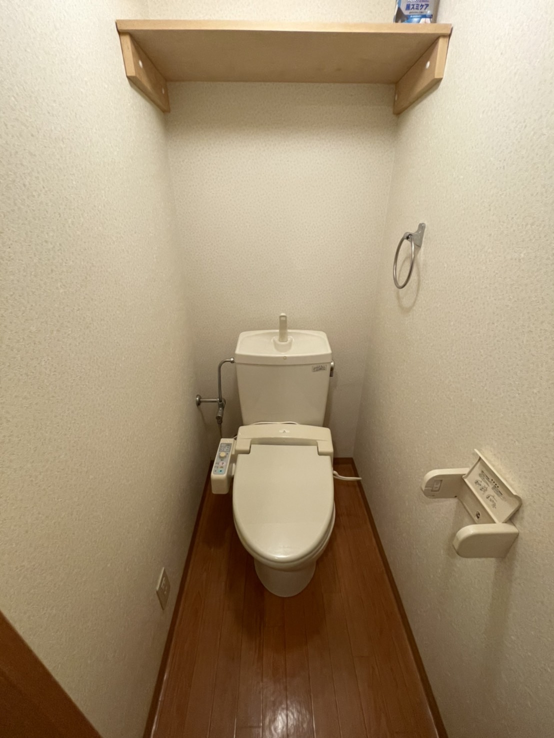 トイレ　他号室のお写真です。参考にご覧ください。