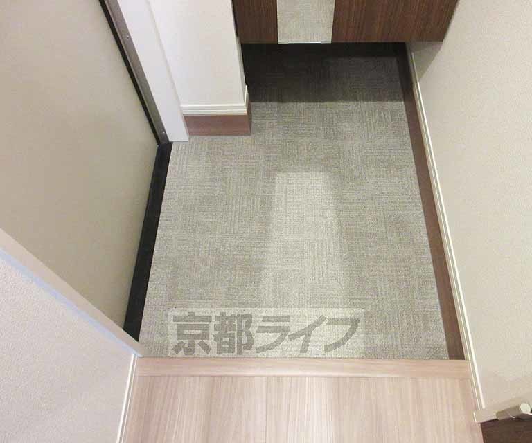 玄関　段差の少ない玄関です