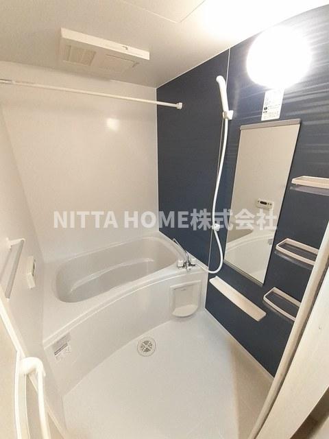 バス・シャワールーム　追い炊き機能・浴室乾燥機も設置済み！