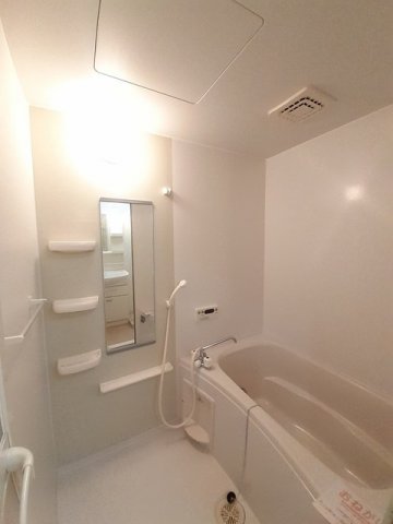 バス・シャワールーム　日々の疲れを癒すお風呂付です