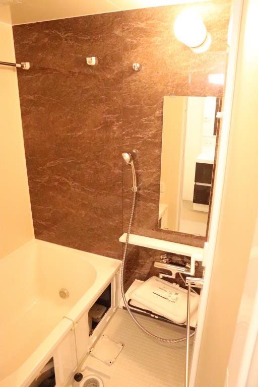 バス・シャワールーム　洗面