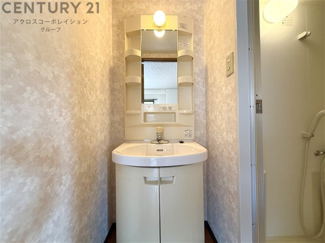 洗面設備　脱衣スペースもあります♪