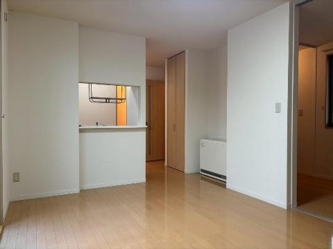 居室・リビング　室内