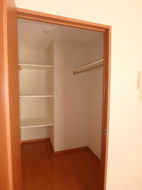収納　たっぷりとした収納スペースです