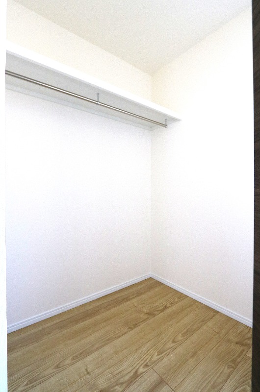 収納　大容量のウォークインクローゼット付きです