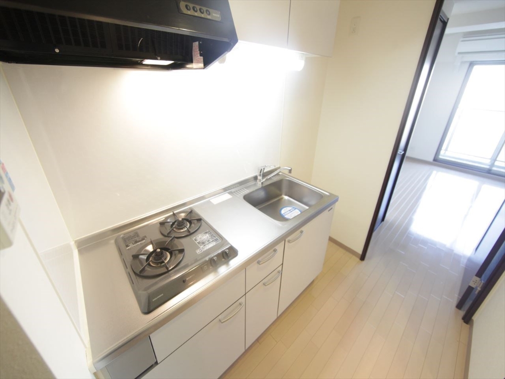 キッチン　システムキッチン（ガス2口コンロ付）