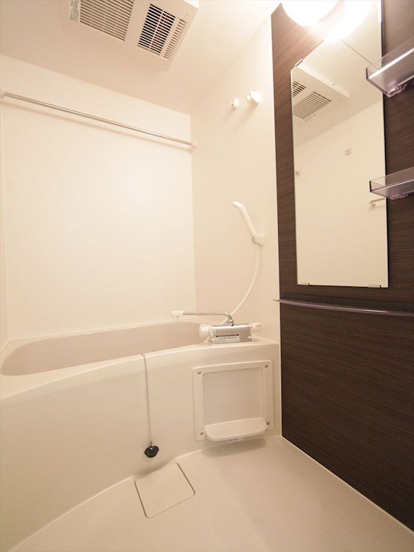 バス・シャワールーム　バスルーム　浴室暖房乾燥機付き