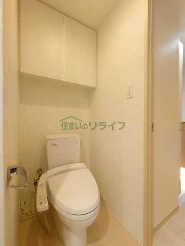 トイレ　内装中