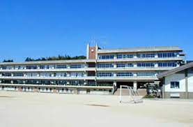 中学校　赤穂市立赤穂中学校（中学校）まで1980m