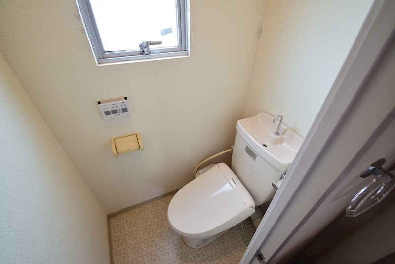 トイレ　201号室参照