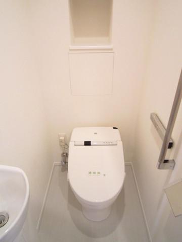 トイレ　※家具はイメージです