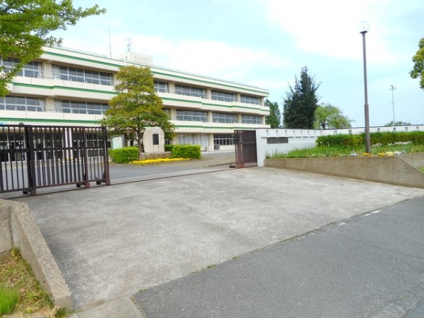 小学校　乙戸小（小学校）まで800m