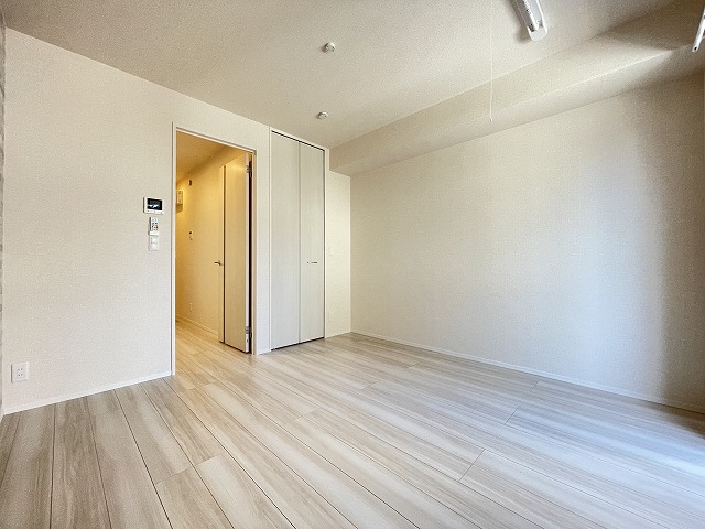 その他部屋・スペース　洋室6.2帖☆ウォークインクローゼットがあります♪お洋服の多