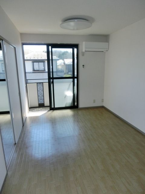 居室・リビング　明るいＬＤＫです。