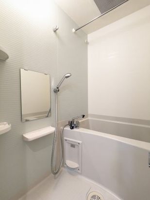 バス・シャワールーム　★ゆったりとできる広さの浴槽★