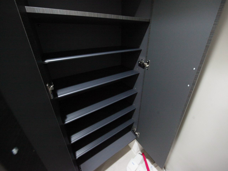 玄関　玄関　シューズボックス付（収納充実してます）