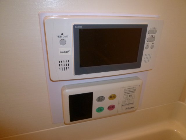 バス・シャワールーム　地デジTV 追い焚き機能