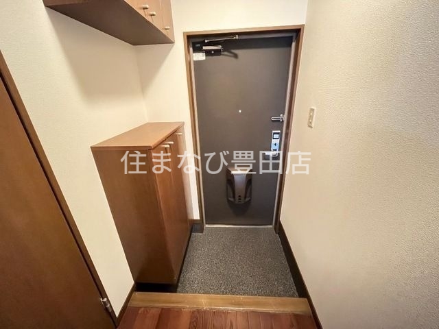名鉄西尾線 南安城駅 徒歩12分 2階建 築24年の玄関写真