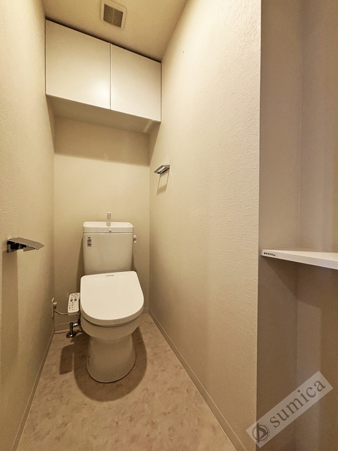 トイレ　温水洗浄便座付き♪♪